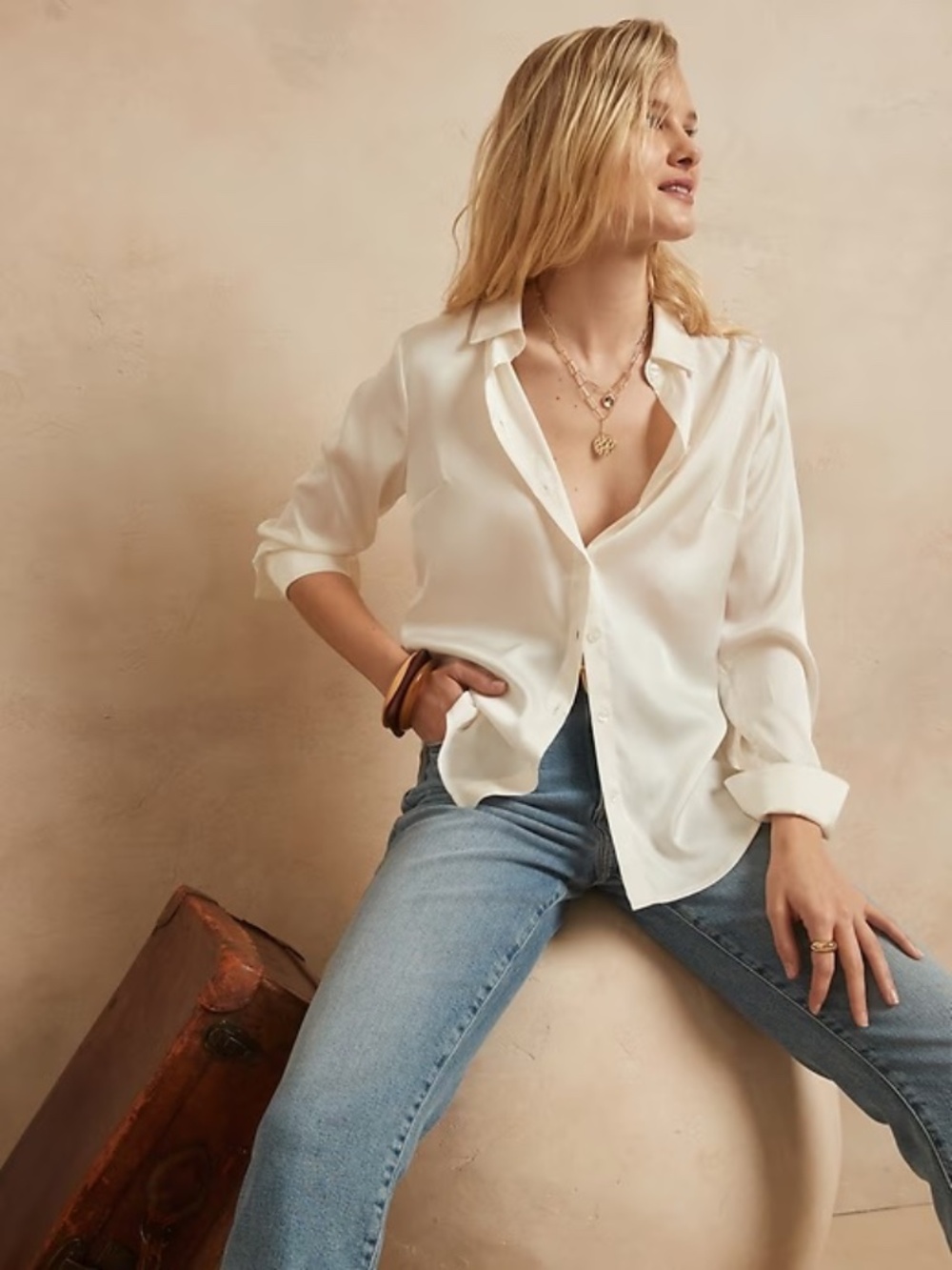 Banana Republic Women's 'Satin Classic Shirt' Long Sleeve Button-Up in White